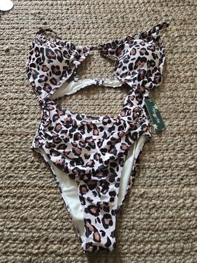 Cupshe Brown and Black Leopard Cutout One-Piece Swimsuit